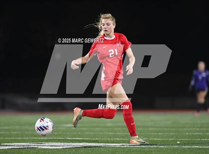 Thumbnail 3 in Troy vs. Mater Dei (CIF-SS Division 1 Final) photogallery.