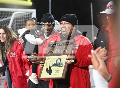 Thumbnail 2 in Troy vs. Mater Dei (CIF-SS Division 1 Final) photogallery.