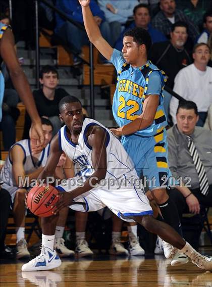Thumbnail 2 in Center vs. Sierra (CIF SJS D3 Playoffs) photogallery.