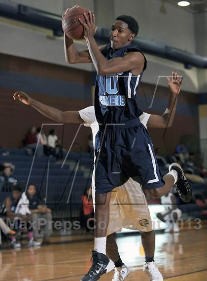Thumbnail 3 in Athens vs. James Clemens (Columbia Classic) photogallery.