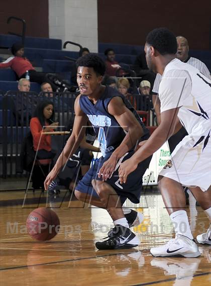 Thumbnail 2 in Athens vs. James Clemens (Columbia Classic) photogallery.