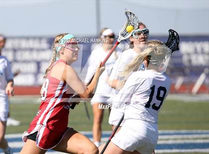 Thumbnail 2 in Regis Jesuit @ Valor Christian photogallery.