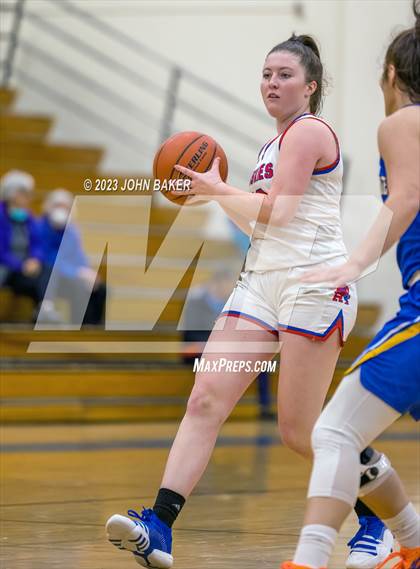 Thumbnail 1 in South Tahoe vs. Reno (Varsity Elite) photogallery.
