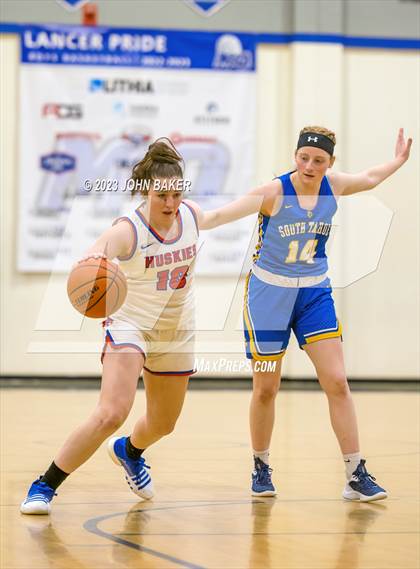Thumbnail 3 in South Tahoe vs. Reno (Varsity Elite) photogallery.