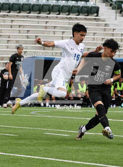 Thumbnail 2 in Turner vs. West Mesquite (UIL Region 2 Area Playoff) photogallery.