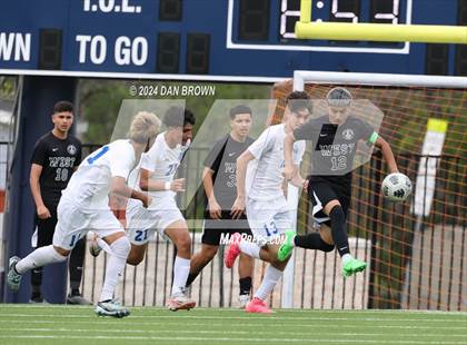 Thumbnail 1 in Turner vs. West Mesquite (UIL Region 2 Area Playoff) photogallery.