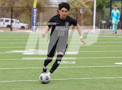 Thumbnail 1 in Turner vs. West Mesquite (UIL Region 2 Area Playoff) photogallery.