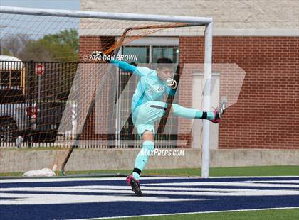 Thumbnail 2 in Turner vs. West Mesquite (UIL Region 2 Area Playoff) photogallery.