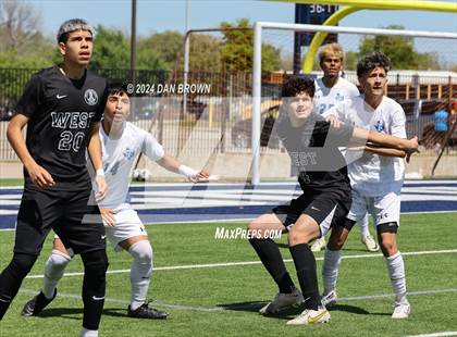 Thumbnail 2 in Turner vs. West Mesquite (UIL Region 2 Area Playoff) photogallery.