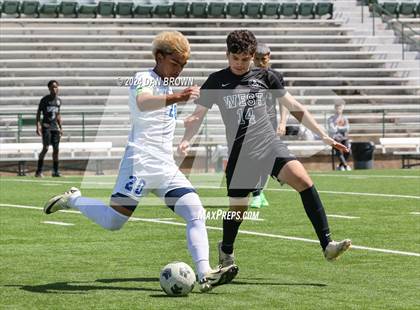 Thumbnail 3 in Turner vs. West Mesquite (UIL Region 2 Area Playoff) photogallery.