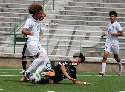 Thumbnail 2 in Turner vs. West Mesquite (UIL Region 2 Area Playoff) photogallery.