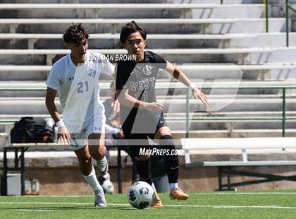 Thumbnail 2 in Turner vs. West Mesquite (UIL Region 2 Area Playoff) photogallery.