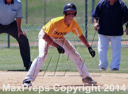 Thumbnail 1 in Edgewood vs Kemp (UIL 2A Bi-District Playoff) photogallery.