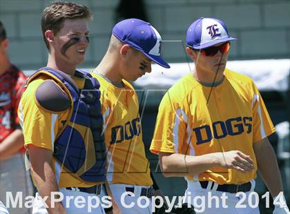 Thumbnail 1 in Edgewood vs Kemp (UIL 2A Bi-District Playoff) photogallery.