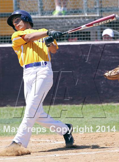 Thumbnail 2 in Edgewood vs Kemp (UIL 2A Bi-District Playoff) photogallery.
