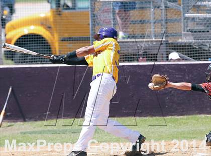 Thumbnail 3 in Edgewood vs Kemp (UIL 2A Bi-District Playoff) photogallery.