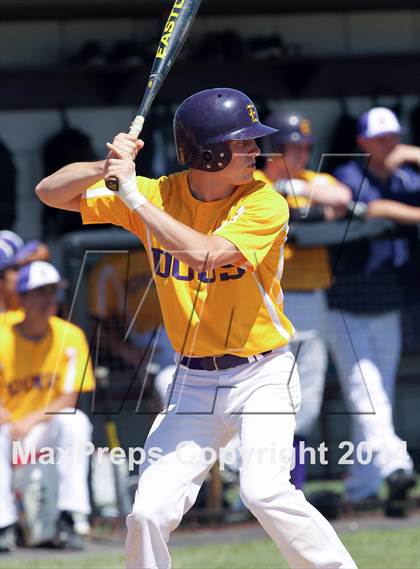 Thumbnail 1 in Edgewood vs Kemp (UIL 2A Bi-District Playoff) photogallery.