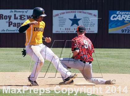 Thumbnail 3 in Edgewood vs Kemp (UIL 2A Bi-District Playoff) photogallery.
