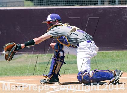 Thumbnail 1 in Edgewood vs Kemp (UIL 2A Bi-District Playoff) photogallery.