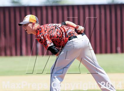 Thumbnail 2 in Edgewood vs Kemp (UIL 2A Bi-District Playoff) photogallery.