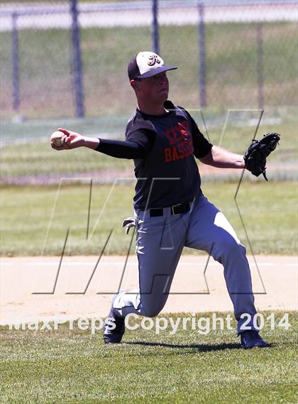 Thumbnail 2 in Edgewood vs Kemp (UIL 2A Bi-District Playoff) photogallery.