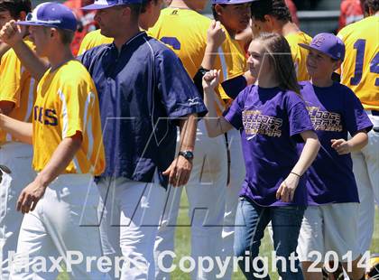 Thumbnail 2 in Edgewood vs Kemp (UIL 2A Bi-District Playoff) photogallery.