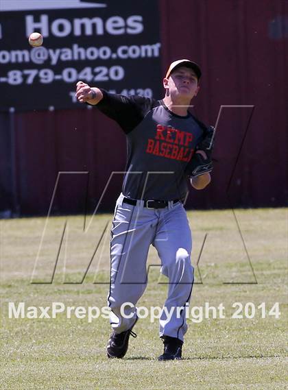 Thumbnail 2 in Edgewood vs Kemp (UIL 2A Bi-District Playoff) photogallery.