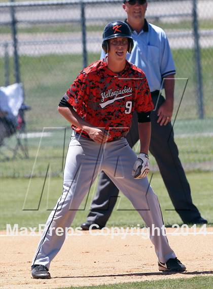 Thumbnail 1 in Edgewood vs Kemp (UIL 2A Bi-District Playoff) photogallery.