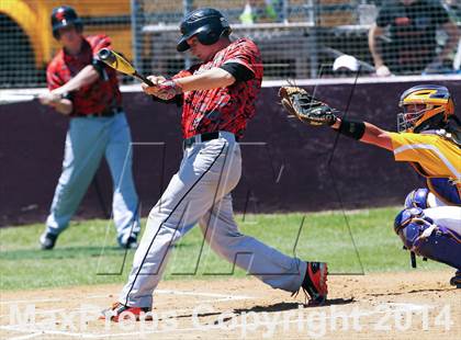 Thumbnail 3 in Edgewood vs Kemp (UIL 2A Bi-District Playoff) photogallery.