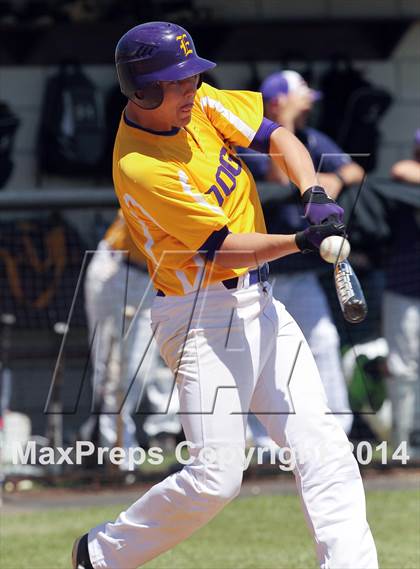 Thumbnail 2 in Edgewood vs Kemp (UIL 2A Bi-District Playoff) photogallery.