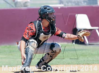 Thumbnail 1 in Edgewood vs Kemp (UIL 2A Bi-District Playoff) photogallery.