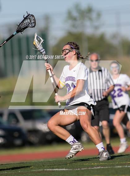 Thumbnail 3 in Niagara-Wheatfield vs. Hamburg (Section 6 Class B Final) photogallery.