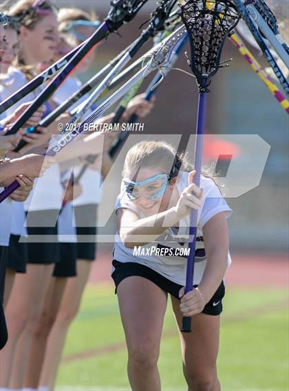 Thumbnail 3 in Niagara-Wheatfield vs. Hamburg (Section 6 Class B Final) photogallery.