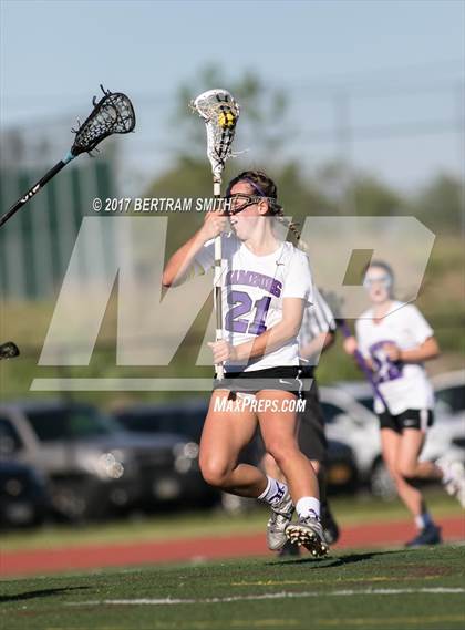 Thumbnail 2 in Niagara-Wheatfield vs. Hamburg (Section 6 Class B Final) photogallery.