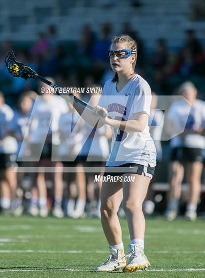 Thumbnail 2 in Niagara-Wheatfield vs. Hamburg (Section 6 Class B Final) photogallery.
