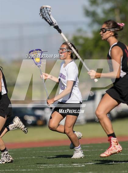 Thumbnail 2 in Niagara-Wheatfield vs. Hamburg (Section 6 Class B Final) photogallery.