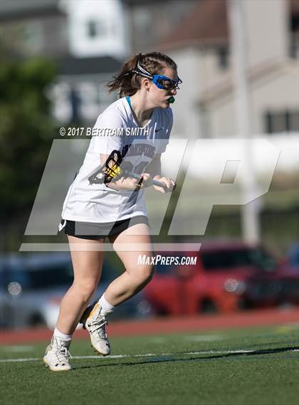 Thumbnail 3 in Niagara-Wheatfield vs. Hamburg (Section 6 Class B Final) photogallery.