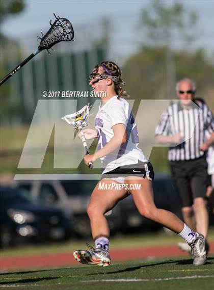 Thumbnail 1 in Niagara-Wheatfield vs. Hamburg (Section 6 Class B Final) photogallery.