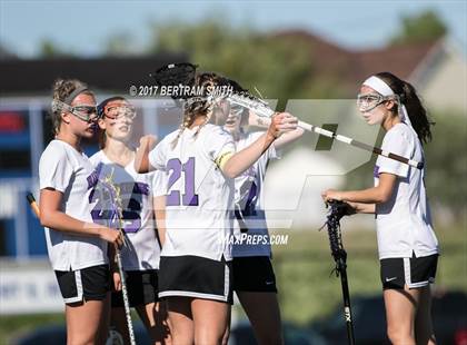 Thumbnail 1 in Niagara-Wheatfield vs. Hamburg (Section 6 Class B Final) photogallery.