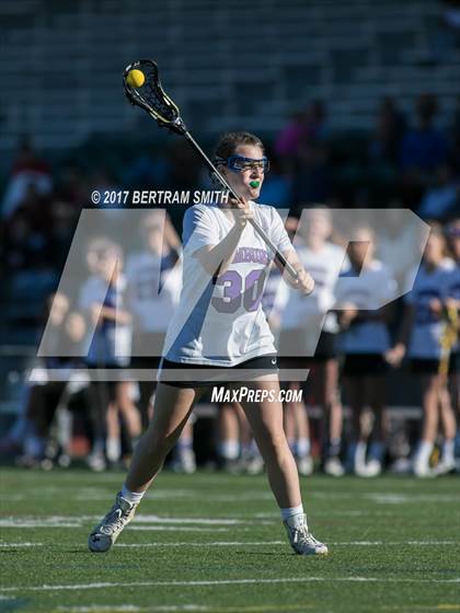 Thumbnail 2 in Niagara-Wheatfield vs. Hamburg (Section 6 Class B Final) photogallery.