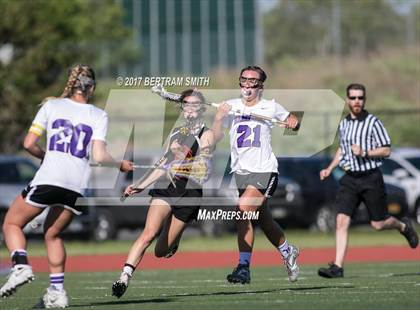 Thumbnail 3 in Niagara-Wheatfield vs. Hamburg (Section 6 Class B Final) photogallery.
