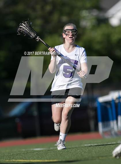Thumbnail 1 in Niagara-Wheatfield vs. Hamburg (Section 6 Class B Final) photogallery.