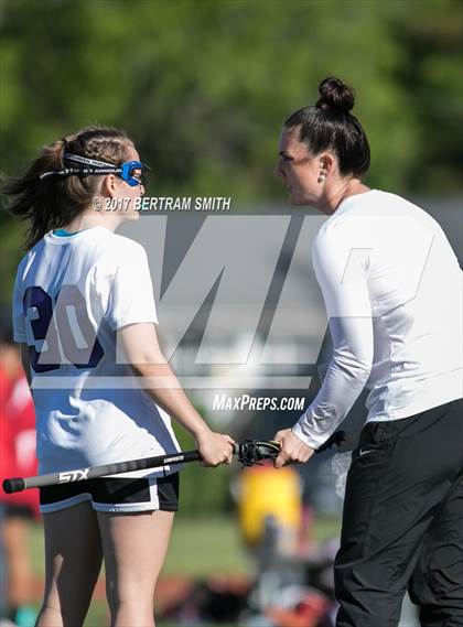 Thumbnail 1 in Niagara-Wheatfield vs. Hamburg (Section 6 Class B Final) photogallery.