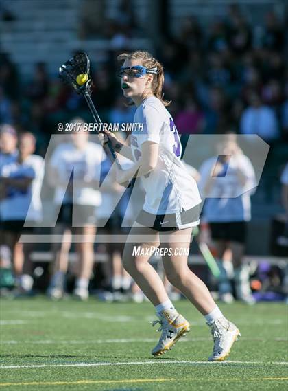 Thumbnail 3 in Niagara-Wheatfield vs. Hamburg (Section 6 Class B Final) photogallery.