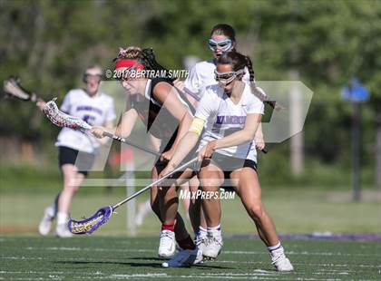 Thumbnail 1 in Niagara-Wheatfield vs. Hamburg (Section 6 Class B Final) photogallery.