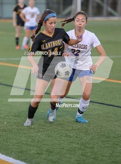 Thumbnail 3 in St. Anthony's vs Kellenberg Memorial (NSCHSAA Final) photogallery.