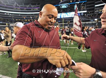 Thumbnail 1 in Ennis vs. Cedar Park (UIL 5A Division 2 Final)  photogallery.