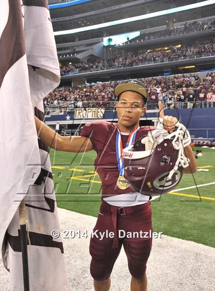 Thumbnail 3 in Ennis vs. Cedar Park (UIL 5A Division 2 Final)  photogallery.