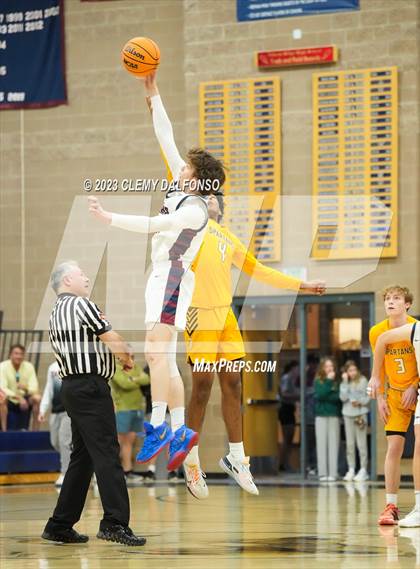 Thumbnail 3 in Thomas Jefferson vs Dakota Ridge (CHSAA 5A Sweet 16) photogallery.