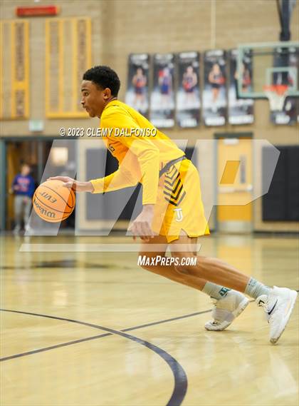 Thumbnail 2 in Thomas Jefferson vs Dakota Ridge (CHSAA 5A Sweet 16) photogallery.